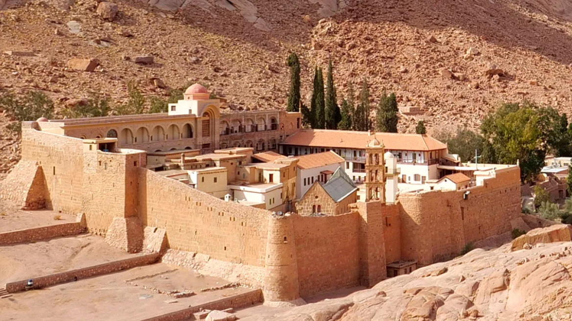 Στη Μονή Σινά ο Μητσοτάκης για την ενθρόνιση του νέου Αρχιεπισκόπου