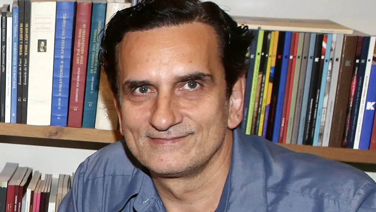 Νίκος Ψαρράς: «Φοβάμαι με όλα όσα ακούμε για την βία των ανηλίκων και μιλάω καθημερινά στον γιο μου»