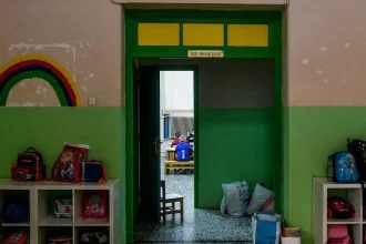 4χρονη περιπλανιόταν στους δρόμους - Έφυγε ανενόχλητη απο νηπιαγωγείο!