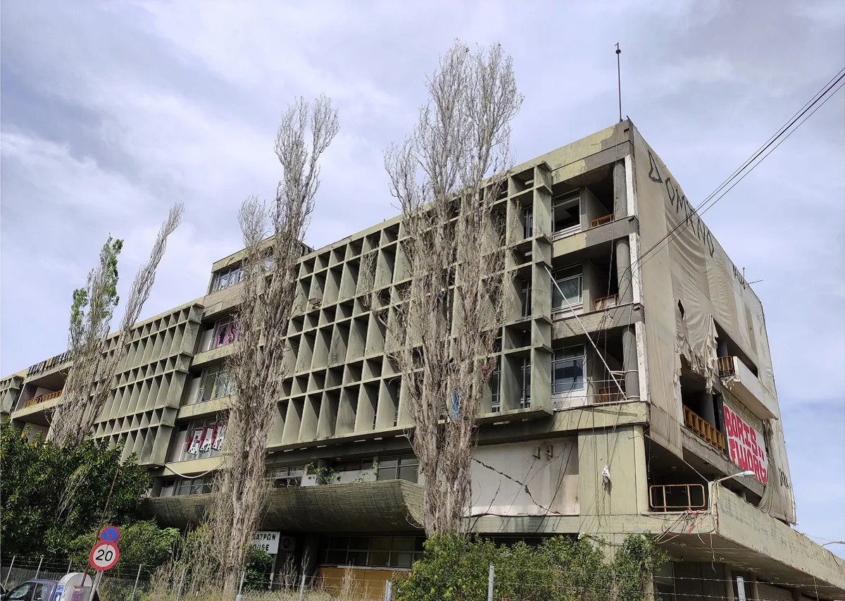 Το ΤΕΕ Δυτικής Ελλάδας ζητά μέτρα ασφαλείας αλλά και πλήρη αποτίμηση στατικής επάρκειας για το πρώην κτίριο Υπηρεσιών Λιμένα Πατρών