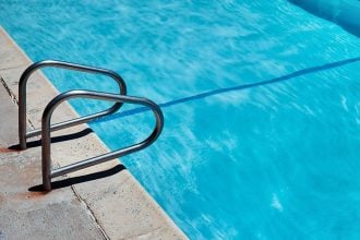 Ρόδος: Πέθανε το 2,5 ετών κοριτσάκι που «βούλιαξε» στην πισίνα ξενοδοχείου 