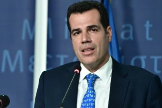 Πλεύρης από Λουξεμβούργο: Επανεξέταση ασύλου στους Σύρους - Οι συνθήκες έχουν αλλάξει ουσιωδώς