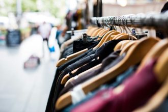 Λιανεμπόριο: Ειδικό τέλος στα δέματα από τις κινέζικες πλατφόρμες ζητούν εκπρόσωποι του κλάδου