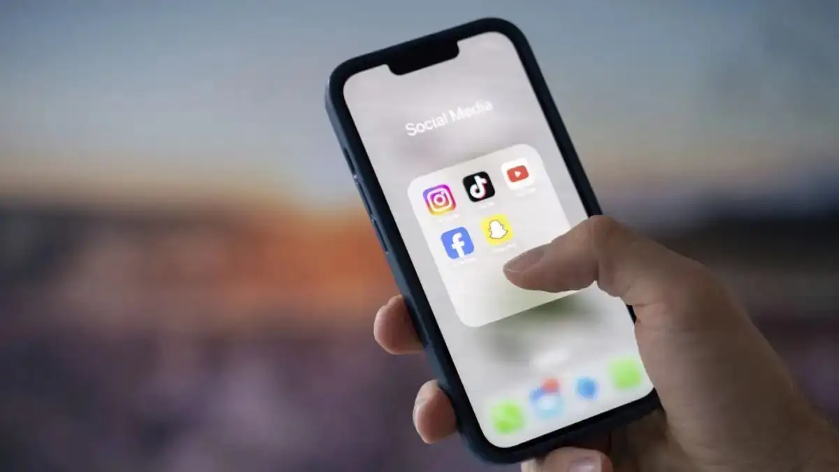 Snapchat, YouTube, App Store και Google Play στο στόχαστρο της Κομισιόν