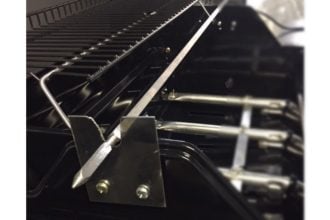 Δυτ. Ελλάδα: Του κάρφωσε ...την σούβλα στην πλάτη!