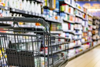 Σούπερ μάρκετ: Μέσα στις επόμενες ημέρες οι μειώσεις σε 1.000 κωδικούς προϊόντων -Αλλαγές και στις αναγραφόμενες τιμές στο ράφι