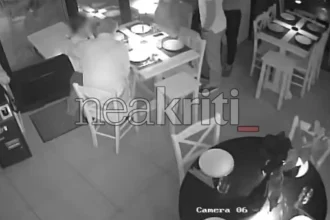 Αυγά, πέτρες και τραπέζια εναντίον του Μάκη Βορίδη στο Ηράκλειο – Κουκουλοφόροι εισέβαλαν σε εστιατόριο όπου δειπνούσε ΦΩΤΟ
