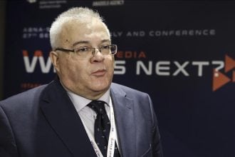 Το τσεκούρι… ξεθάφτηκε