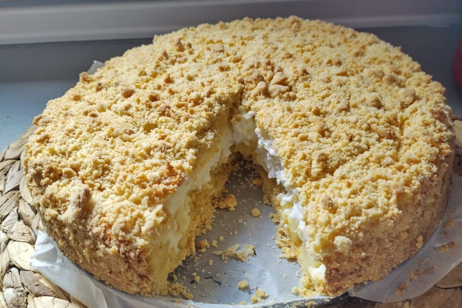 Τριφτή μηλόπιτα με κρέμα