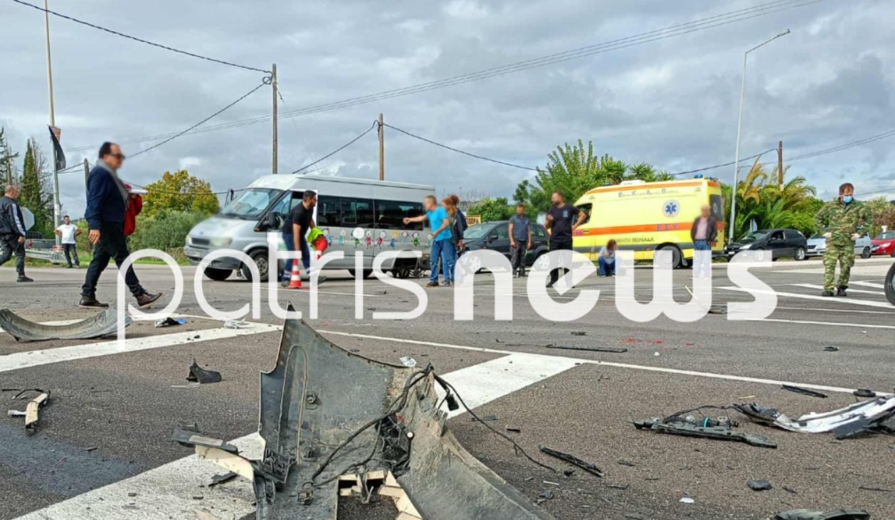 Πύργου-Ολυμπίας: Τρεις τραυματίες σε σφοδρή σύγκρουση 3 οχημάτων στο Λαμπέτι