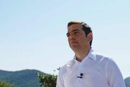 «Ιθάκη»: Ο Αλέξης Τσίπρας κυκλοφορεί βιβλίο για τη ζωή του, το δημοψήφισμα και τα σχέδιά του
