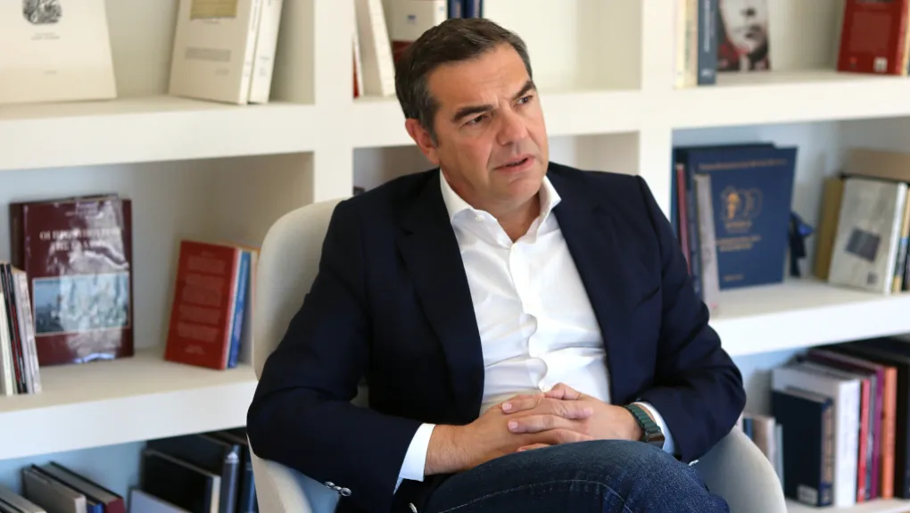 Αλέξης Τσίπρας: Στην κολυμπήθρα της κοινωνίας, με εμπιστοσύνη στις δυνάμεις του λαού