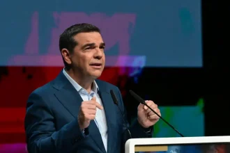 Ποιοι μπαίνουν στο επιστημονικό συμβούλιο του Τσίπρα