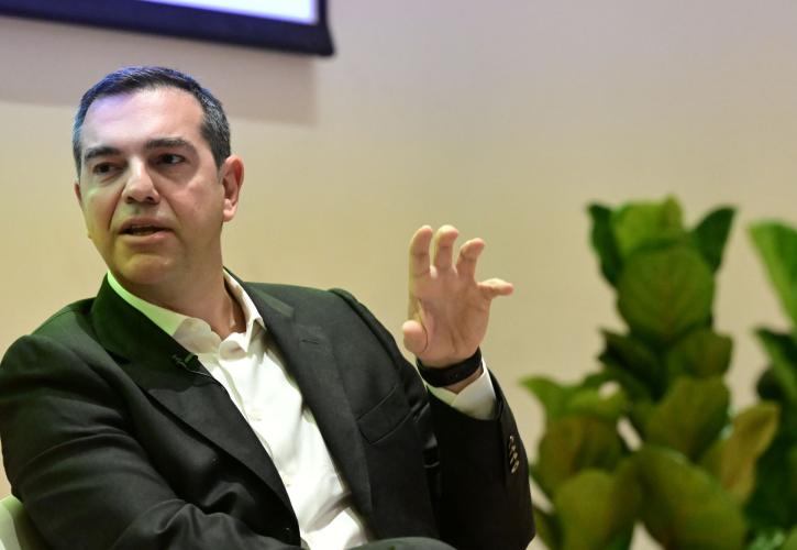 Αλέξης Τσίπρας: Ο κ. Μητσοτάκης δεν διστάζει να συμπεριφέρεται ως ιδιοκτήτης του Αγνώστου Στρατιώτη