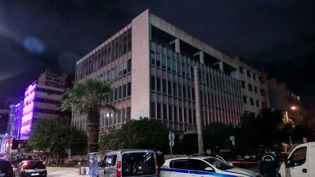 H «Σύμπραξη Αναρχικών και Κομμουνιστών» ανέλαβε την ευθύνη για τα γκαζάκια σε παράρτημα του υπουργείου Αγροτικής Aνάπτυξης