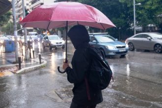Σε εξέλιξη η κακοκαιρία - Ποιες περιοχές θα επηρεαστούν τις επόμενες ώρες