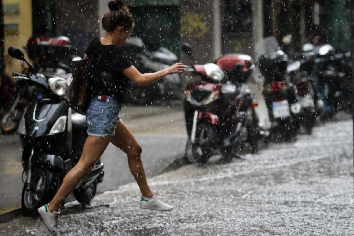Από αργά το βράδυ το νέο κύμα κακοκαιρίας - Ξεκινούν βροχές και καταιγίδες από τα Δυτικά