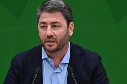 Ν. Ανδρουλάκης: «Τελικά ο κ. Μητσοτάκης συμφωνεί με τον κ. Βορίδη ή με τον σύμβουλό του, τον κ Βάρρα;»