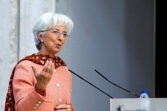 Λαγκάρντ: «Πρέπει να είσαι λίγο τρελός» για να θέλεις να γίνεις πρόεδρος της Δημοκρατίας στη Γαλλία