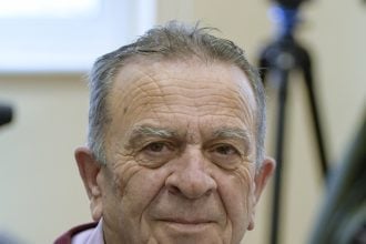 Ανασύνθεση της «κεντροαριστεράς» ή αναπαλαίωση των αυταπατών;