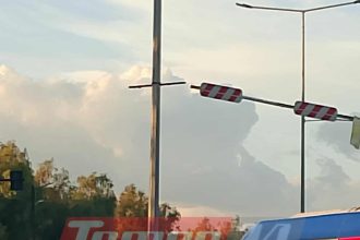 Πάτρα: Το τρένο πέρασε, αλλά οι μπάρες δεν κατέβηκαν ΦΩΤΟ