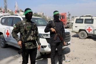 Ισραήλ: Οι σοροί που παραδόθηκαν χθες από τη Χαμάς ταυτοποιήθηκε ότι ανήκουν σε τρεις ομήρους