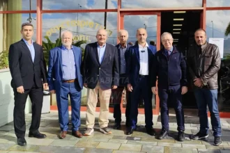 Στο Αίγιο ο πρώην πρωθυπουργός Κώστας Καραμανλής