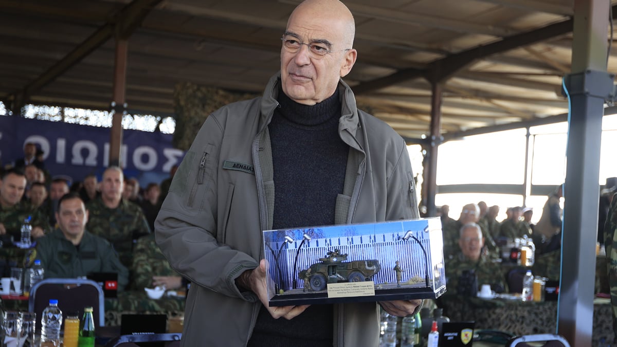 Δένδιας για την Ημέρα Ενόπλων Δυνάμεων: «Θωρακίζουμε την Ελλάδα με αλλαγές σε μέσα και φιλοσοφία»