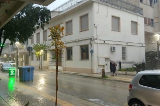 Αγρίνιο: Έντονη βροχόπτωση και αστραπές έφερε η κακοκαιρία από νωρίς το πρωί ΒΙΝΤΕΟ