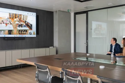 Η Υπουργός Παιδείας μίλησε ζωντανά με τους μαθητές του Σκεπαστού