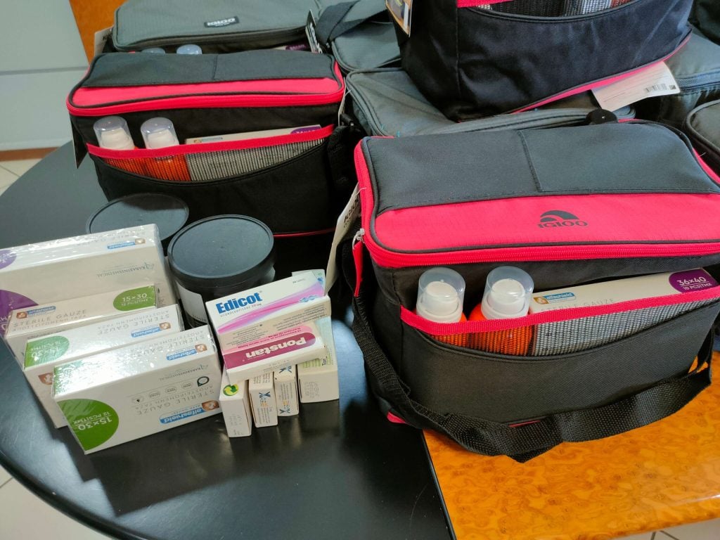 Παράδοση φαρμακευτικού και αναλώσιμου υλικού στην Ειδική Μονάδα Δασικών Επιχειρήσεων από τον Διοικητή της 6ης ΥΠΕ