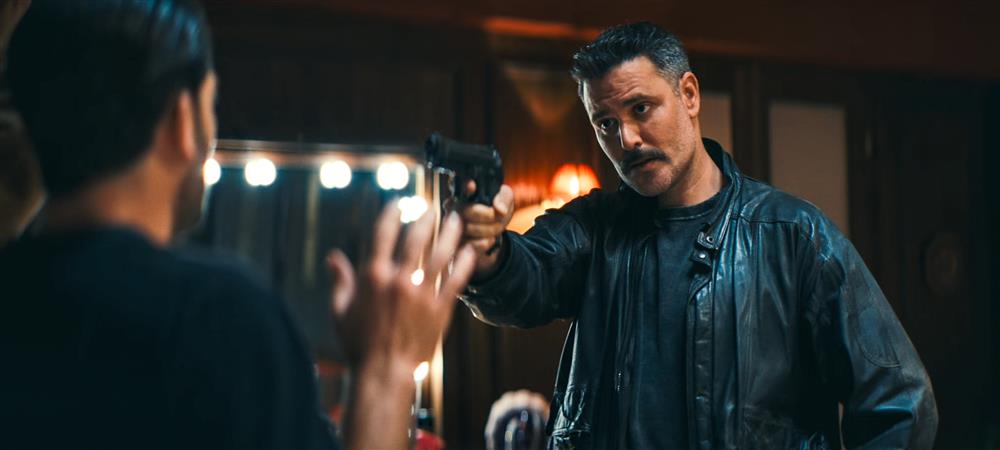 Γιατί Ρε Πατέρα; Τρία εκατομμύρια λόγοι να γελάσουμε