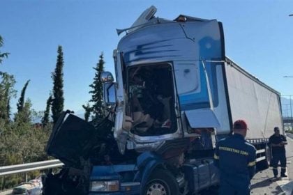 ΤΩΡΑ: Σοβαρό τροχαίο στην περιοχή Θεριανού με δύο νταλίκες