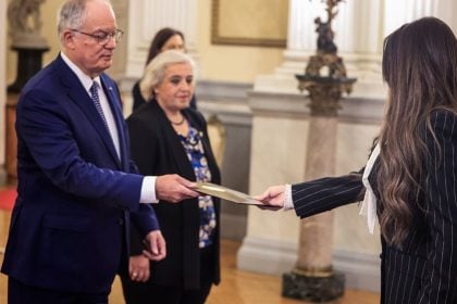 Κίμπερλι Γκίλφοϊλ: Επέδωσε τα διαπιστευτήριά της στον Πρόεδρο της Δημοκρατίας