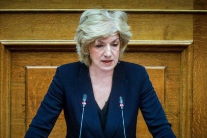 Σία Αναγνωστοπούλου: Πήρα το βιβλίο...