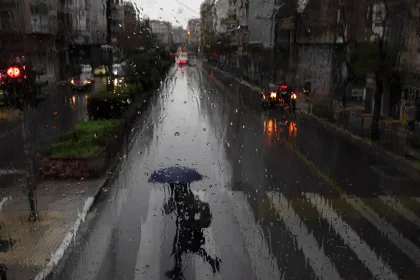 Τσατραφύλλιας: «Εμμονικές και επικίνδυνες καταιγίδες τις επόμενες ώρες στα βορειοδυτικά»