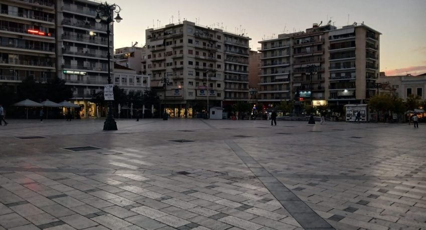 Πάτρα: Κατέρρευσε 54χρονος στην πλ. Γεωργίου