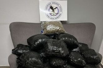 Πάτρα: Μεγάλη ποσότητα χασίς σε σπίτι γνωστού επαγγελματία - Τι βρήκαν οι αστυνομικοί, πώς σχετίζεται με τις προ ημερών έρευνες για ναρκωτικά και όπλα