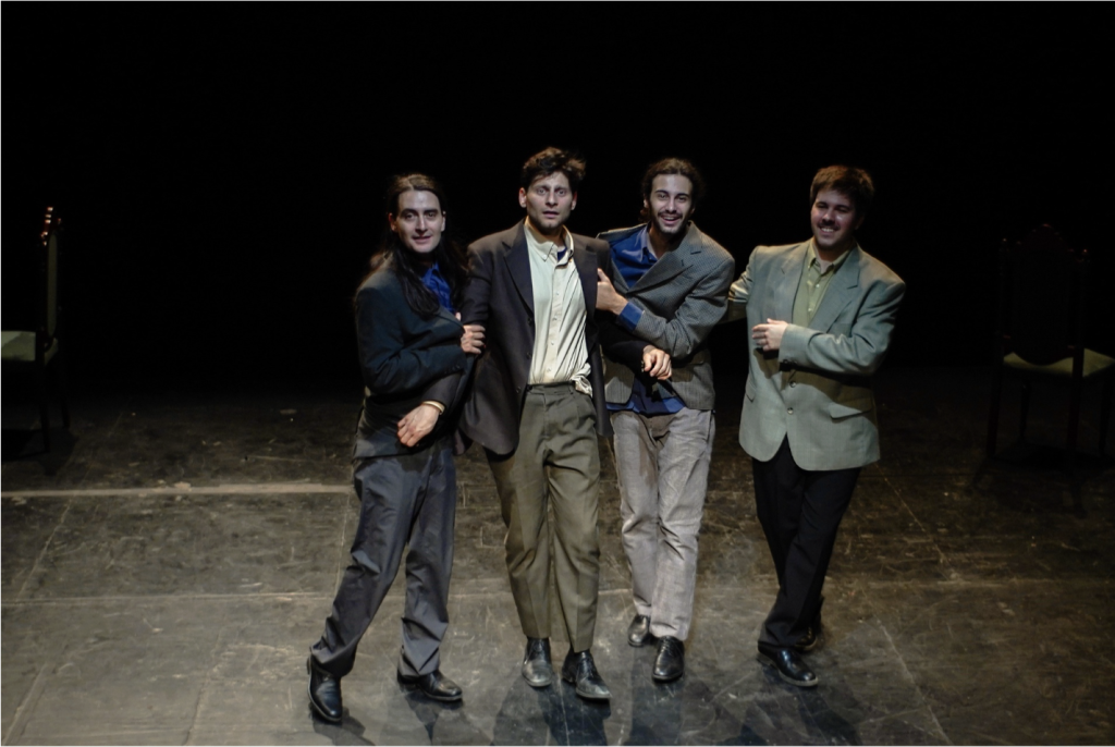 Στο θέατρο act η παράσταση «Αυτό που γεννιέται και πεθαίνει στο φως»