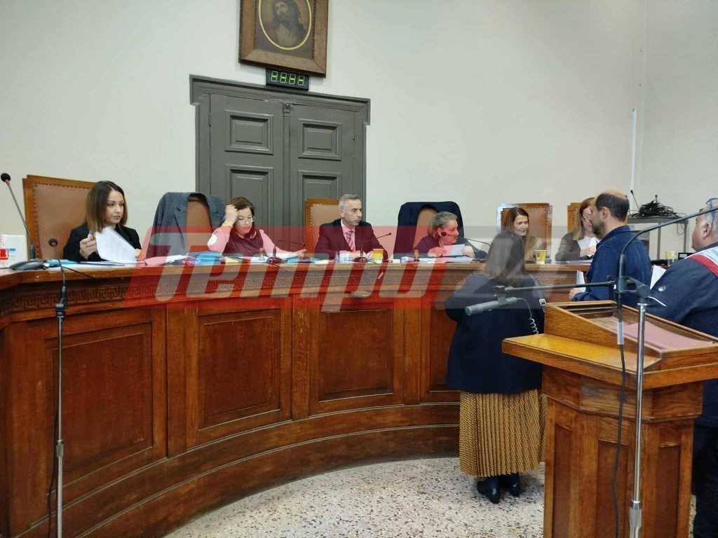 Στις κάλπες σήμερα οι Πατρινοί δικηγόροι - Εκλέγουν νέο πρόεδρο και διοίκηση - Αθρόα η συμμετοχή - ΦΩΤΟ