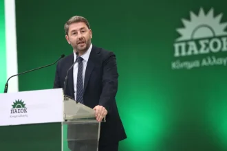 ΠΑΣΟΚ-Περιφερειακή Συνδιάσκεψη Δυτικής Ελλάδας: Live η ομιλία Ανδρουλάκη από την Πάτρα