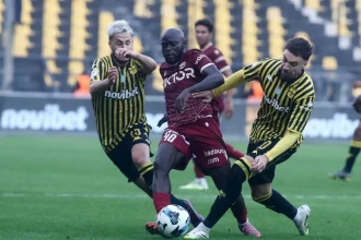 Άρης – Αστέρας Τρίπολης 0-0: Tα δοκάρια έκριναν το παιχνίδι