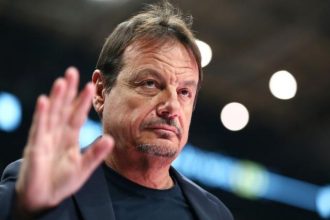 Αταμάν: «Εξετάζεται το σενάριο να χειρουργηθεί ο Λεσόρ στο τέλος της σεζόν - Δεν παίζει με Ντουμπάι ο Χολμς»