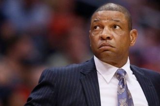 Ντοκ Ρίβερς: «Διάταση στη βουβωνική χώρα νομίζω πως έχει o Γιάννης Αντετοκούνμπο»