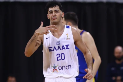 Σαμοντούροβ: «Όλοι θέλουν να νικήσουν την ομάδα που πήρε μετάλλιο στο Eurobasket»