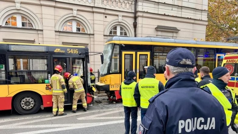 Βαρσοβία: Σύγκρουση λεωφορείου με δύο τραμ – 24 τραυματίες