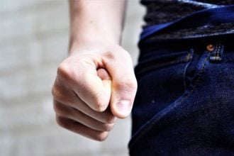 Αχαΐα: Νέο περιστατικό ξυλοδαρμού ανηλίκου-Δράστες 18χρονος και 15χρονος