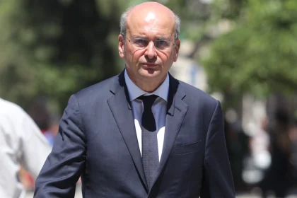 Χατζηδάκης για ΕΛΤΑ: Δεν έχω λόγο να αναλάβω ευθύνες για χειρισμούς που δεν μου αναλογούν