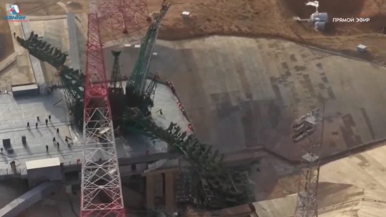 Κατέρρευσε ο πύργος εκτόξευσης στο Μπαϊκoνούρ της Ρωσίας