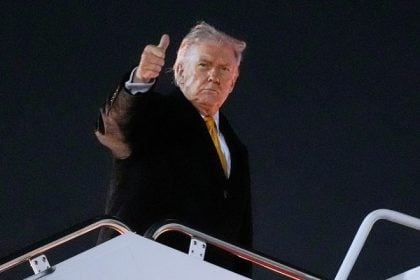 Τραμπ: Ο εναέριος χώρος πάνω και γύρω από τη Βενεζουέλα θα κλείσει